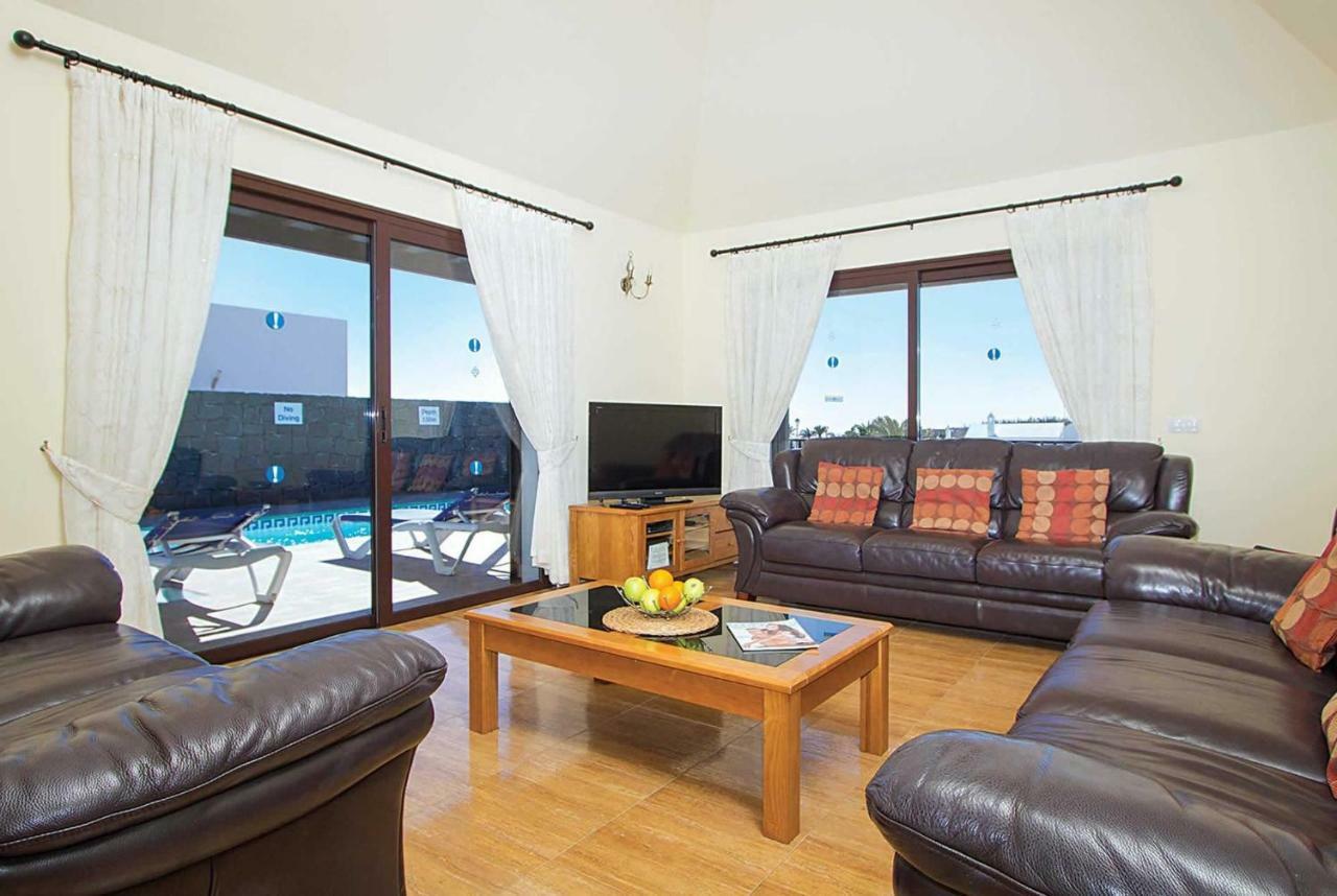 Sapphire Hotel Playa Blanca  Exterior foto